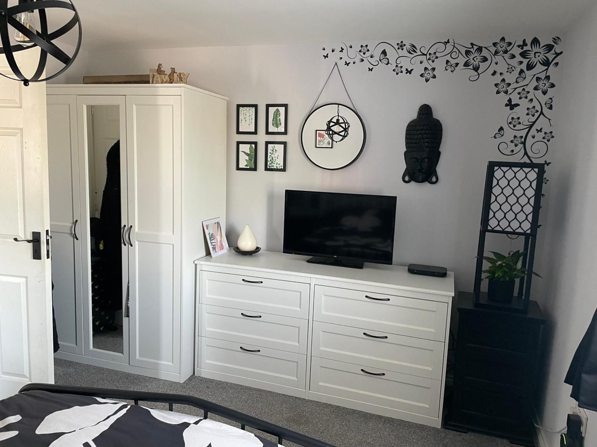 Cosy Home From Home With Private Bathroom - Free Parking Cardiff Bagian luar foto